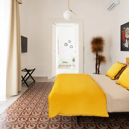 B Sicilian Charming Design * קטאניה